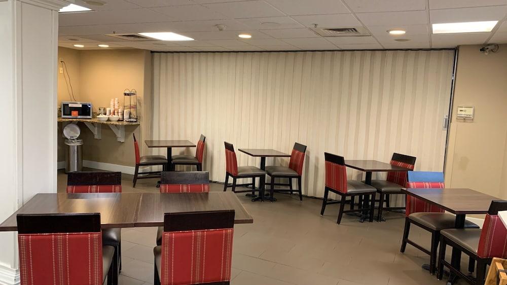 Comfort Inn Garden City Ngoại thất bức ảnh